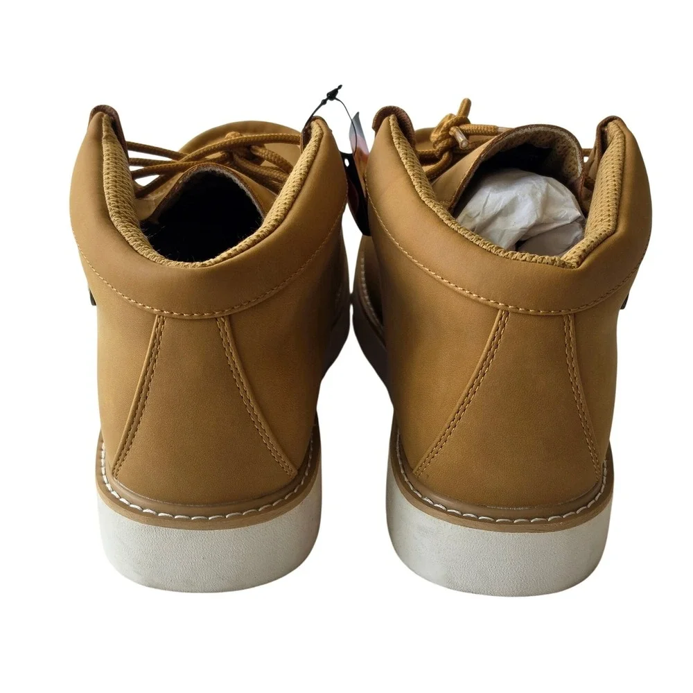 Lugz Foraged Men 10 USA Wheat Chukka Boots Slip Resistant Moc Toe MFORAGED-7523